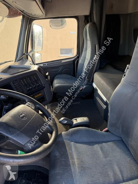 Tractor Volvo 500