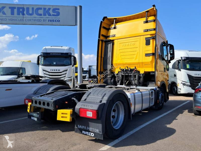 Tratores Iveco 530