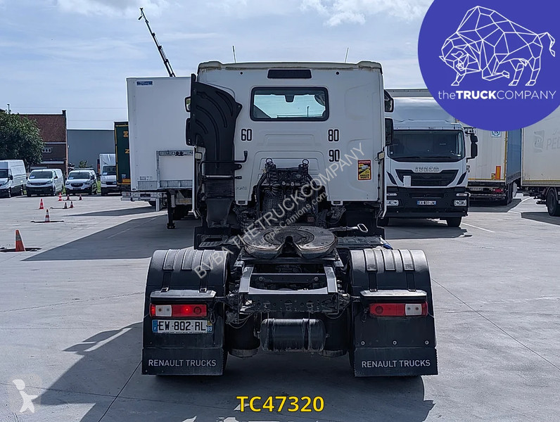 Cap tractor Renault T 440