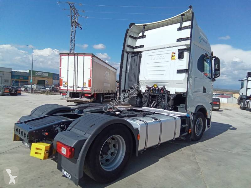 Cap tractor Iveco 530