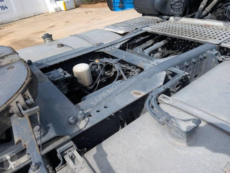 Cap tractor Iveco 480