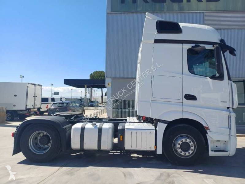 Traktor Volvo 460