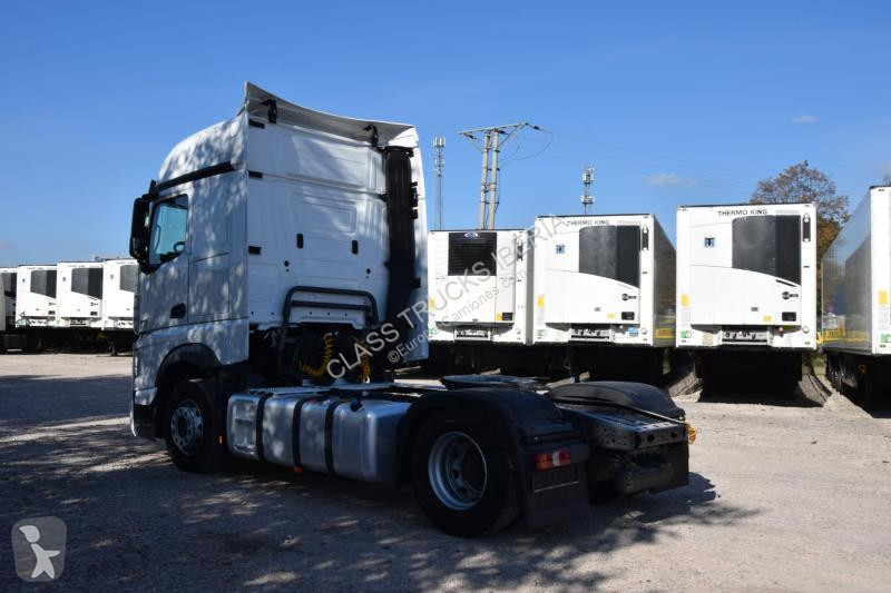 Traktor Mercedes 5 1845 BigSpace