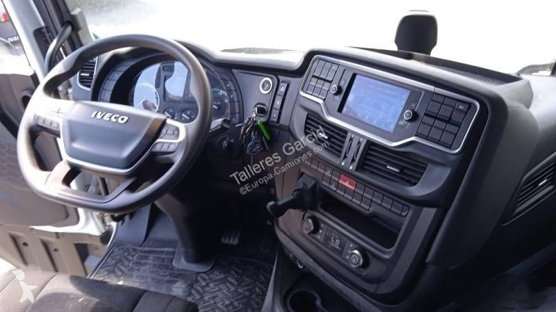 Traktor Iveco 490
