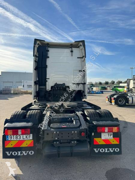 Cabeza tractora Volvo 460