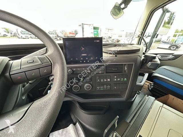 Traktor Volvo 460 Globetrotter