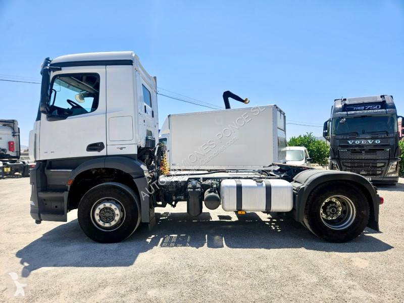 Traktor Mercedes 1845