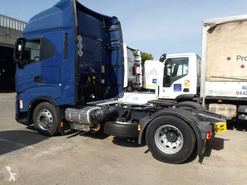 Cabeza tractora Iveco 480