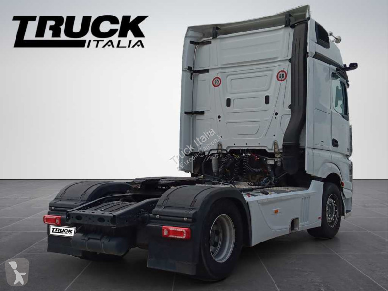 Trattore Stradale Mercedes V - 5 1853 LS 4x2
