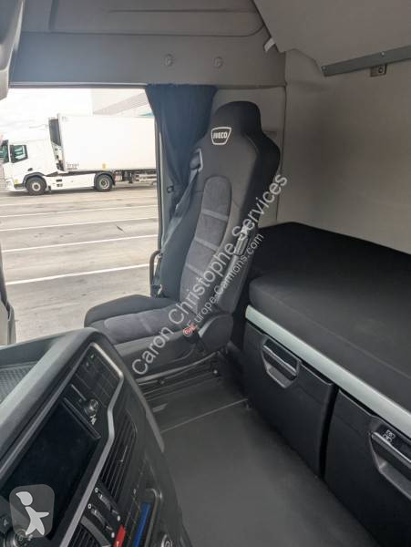 جرار Iveco 530