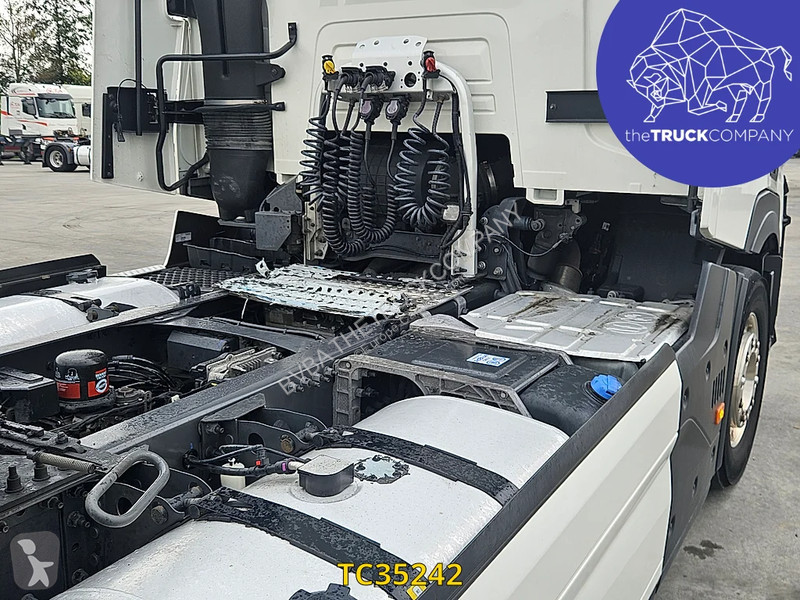 Cabeza tractora Renault T 520