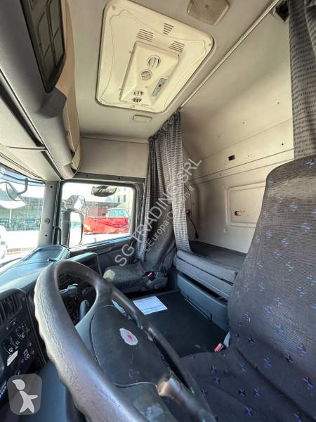 جرار Scania 420