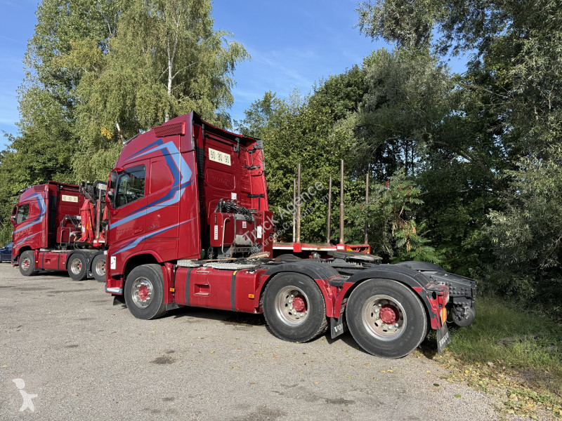 جرار Volvo
