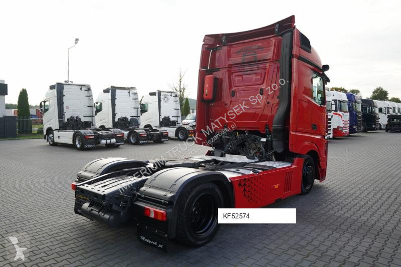 جرار Mercedes ACTROS 1845