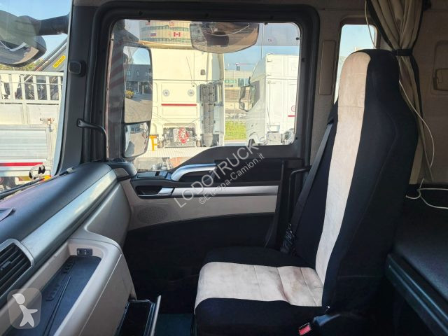 MAN LE tractor unit