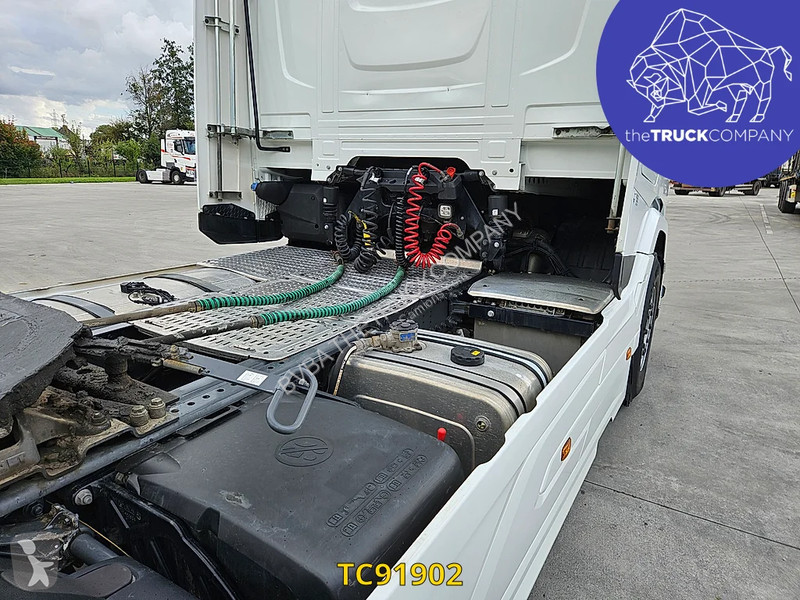 جرار DAF 480