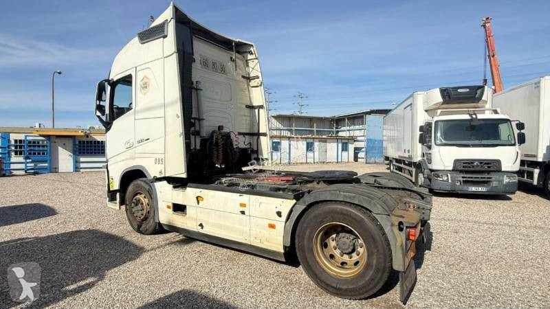 Traktor Volvo 500