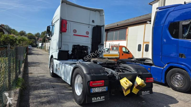 Cap tractor DAF 480 FT
