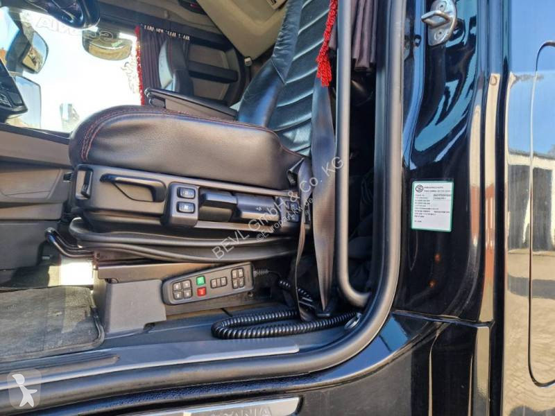 Тягач Scania 730