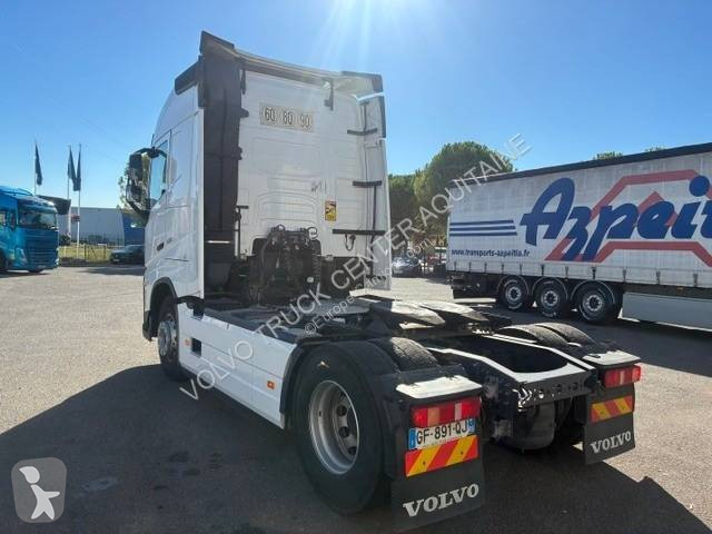 جرار Volvo 500
