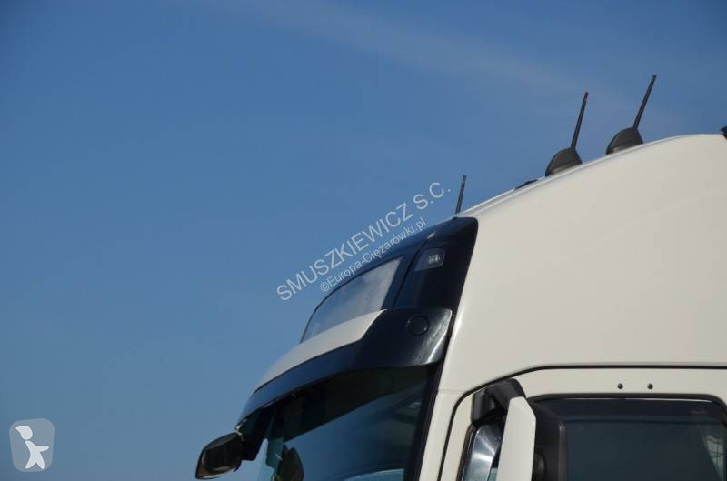 Тягач Volvo 500