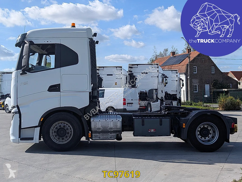 Iveco S-Way 420 tractor unit