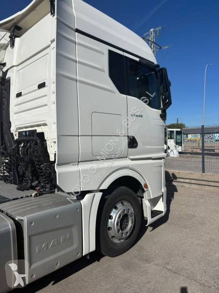 MAN 18.510 tractor unit