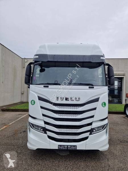 Iveco 530 tractor unit