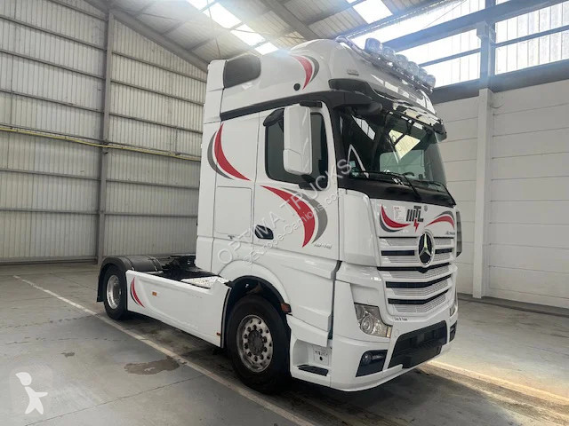Mercedes 1845 GIGA SPACE - RETARDER tractor unit
