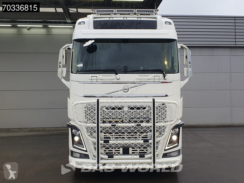Volvo 750 6X2 Retarder Full-Air 2x Tanks...