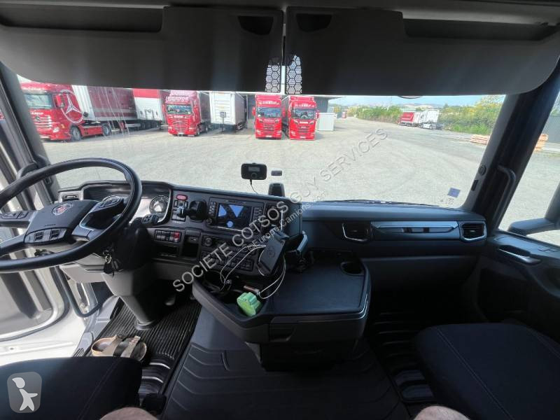 Scania 460 tractor unit