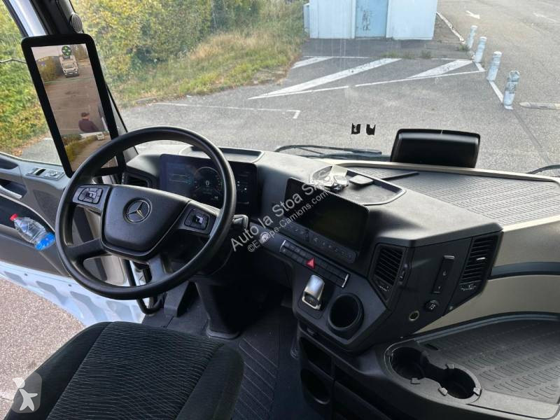 Mercedes 1848 LS tractor unit