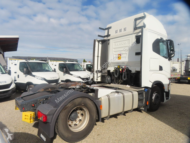 Iveco S-Way 490 Intarder FZ.4 tractor unit