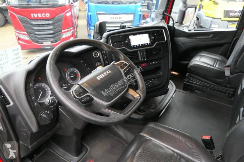 Traktor Iveco 570