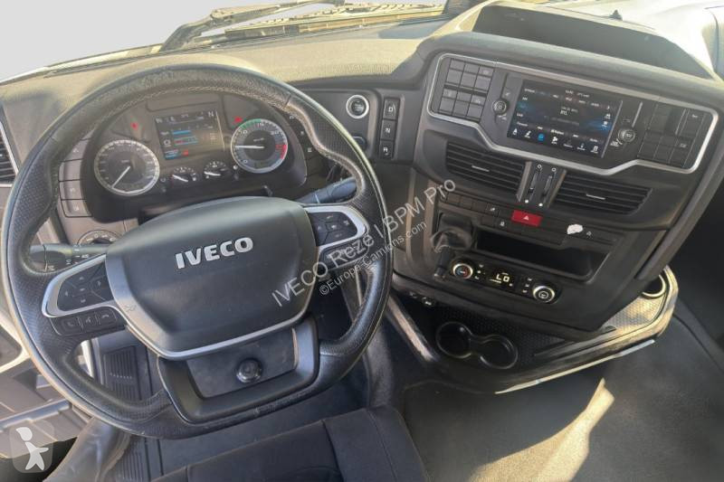 Traktor Iveco 530