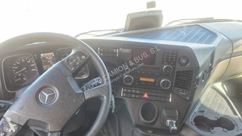 Mercedes 1846 LS tractor unit