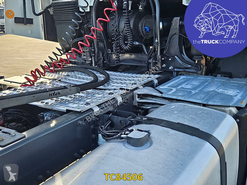 Renault T 520 tractor unit