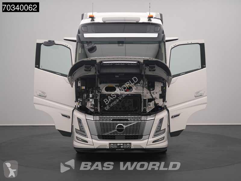 Volvo 700 FH 4X2 NEW! Retarder 2xTanks...