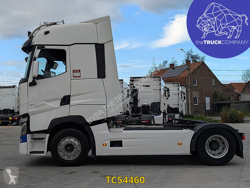 Renault T 520 tractor unit