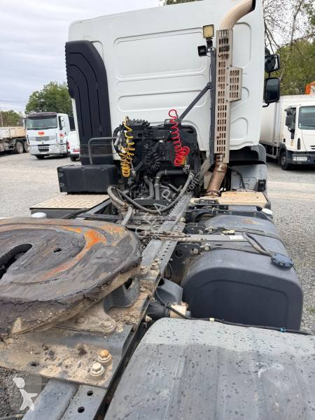 Renault 450 DXi tractor unit