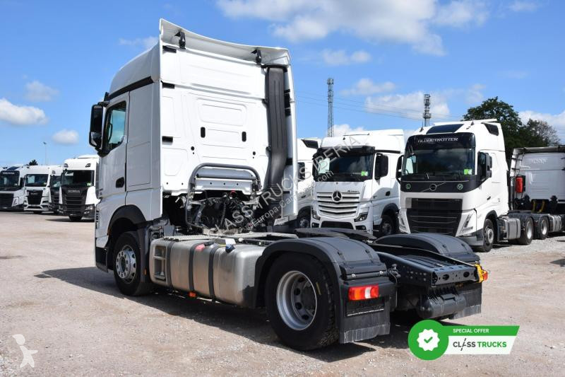 Mercedes 5 1845 BigSpace tractor unit
