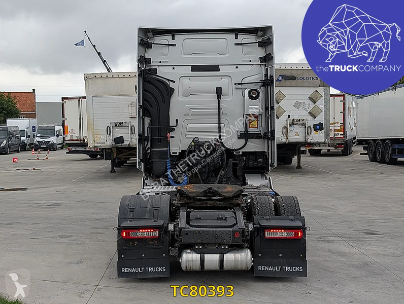 Renault T 520 tractor unit