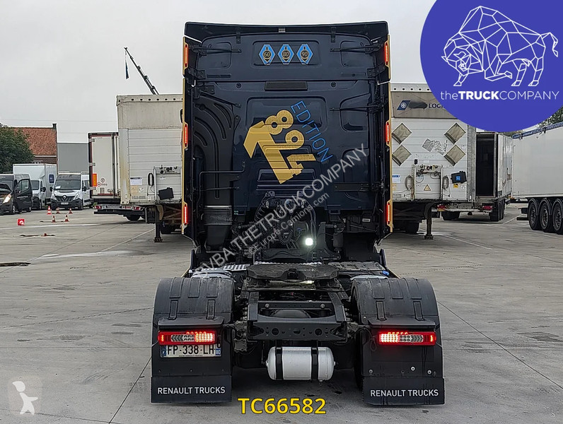 Renault T 520 tractor unit
