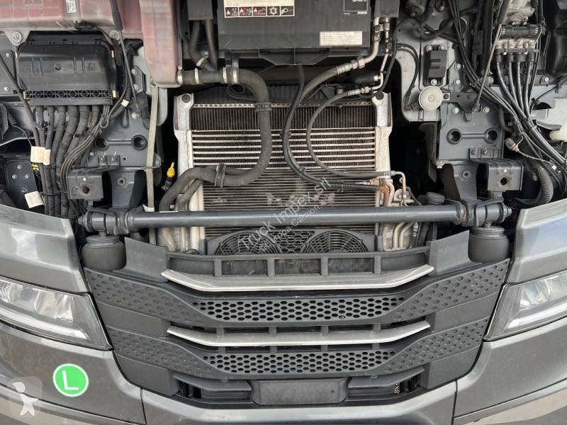 Iveco 570 tractor unit