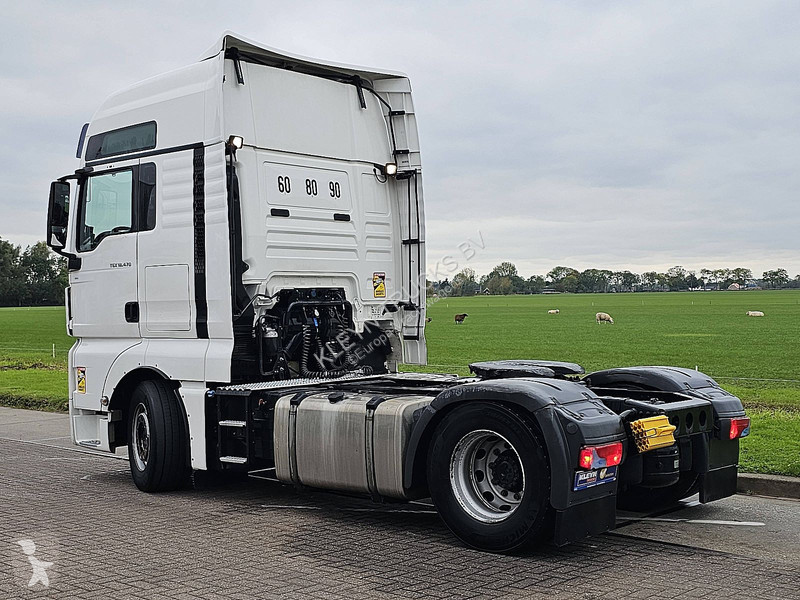 MAN 18.470 tractor unit