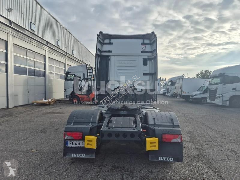 Iveco AS440S46T/P tractor unit
