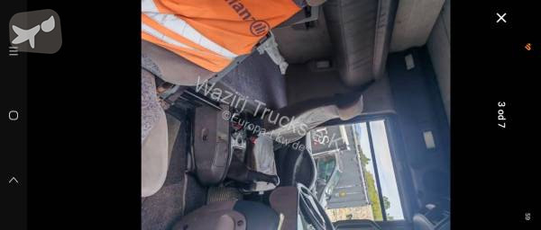 Renault 440 DXI tractor unit