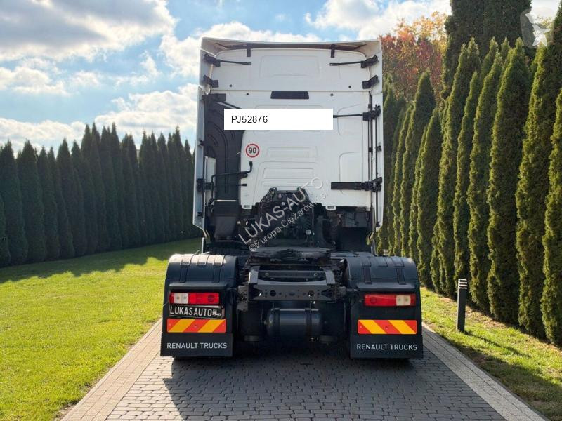 Renault T520 HIGH tractor unit
