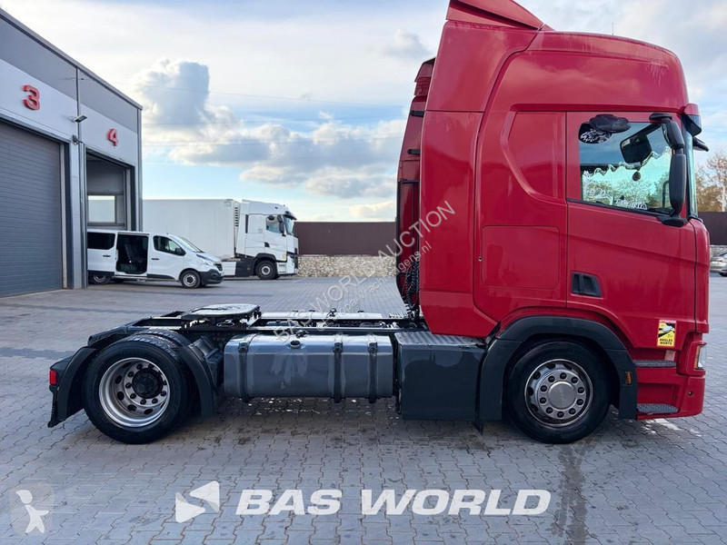Scania R tractor unit