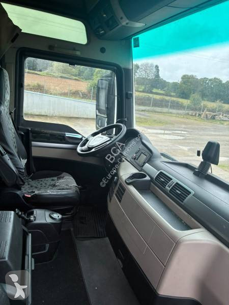 MAN 19.520 tractor unit